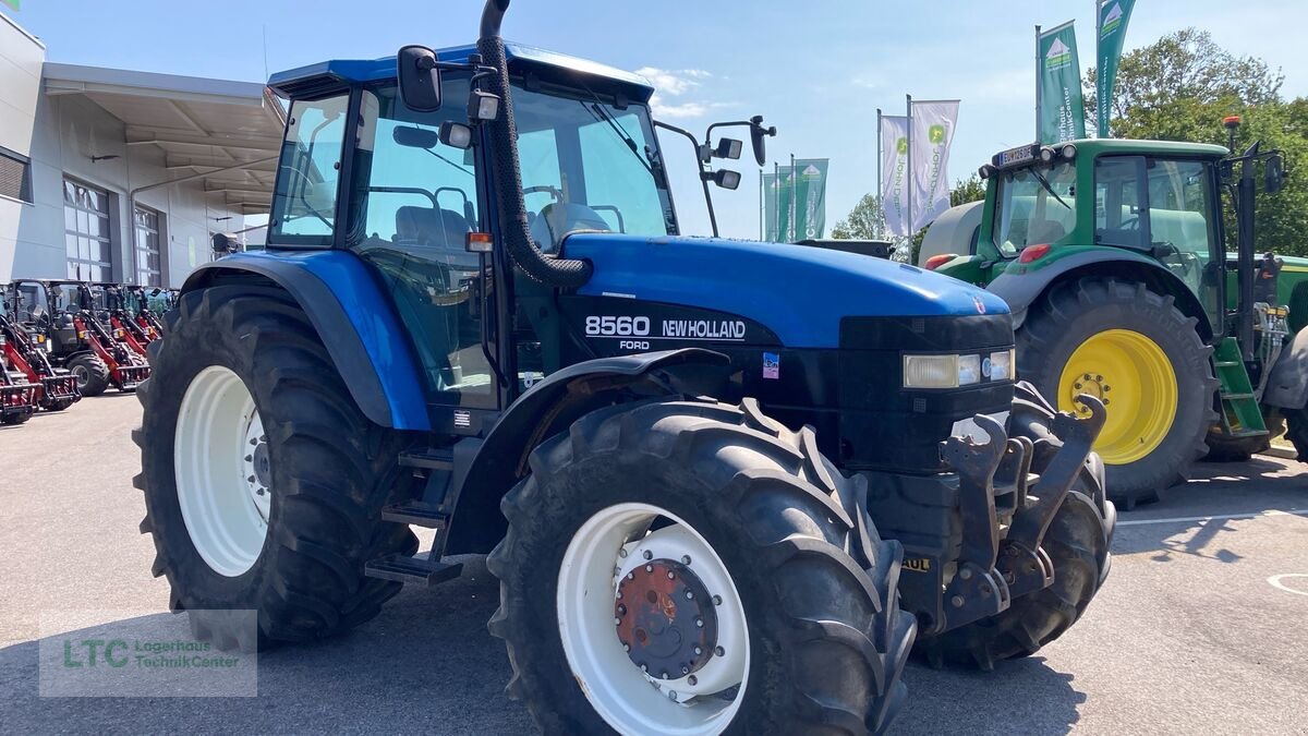 Traktor Türe ait New Holland 8560, Gebrauchtmaschine içinde Eggendorf (resim 2)