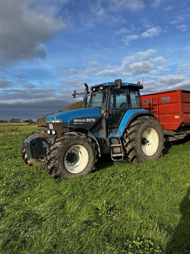 Traktor of the type New Holland 8670 Supersteer, Gebrauchtmaschine in Toftlund (Picture 2)