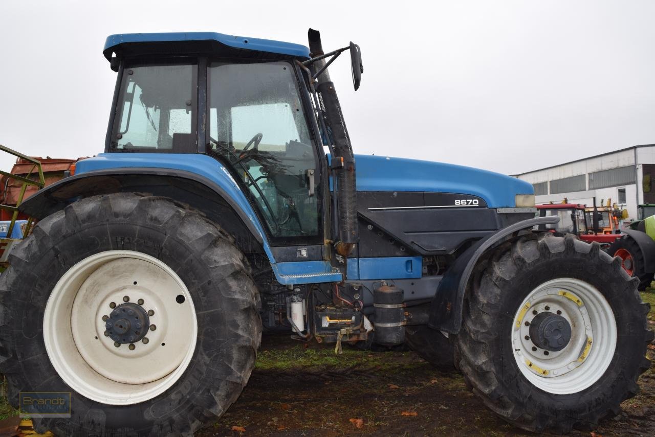 Traktor des Typs New Holland 8670, Gebrauchtmaschine in Oyten (Bild 1)