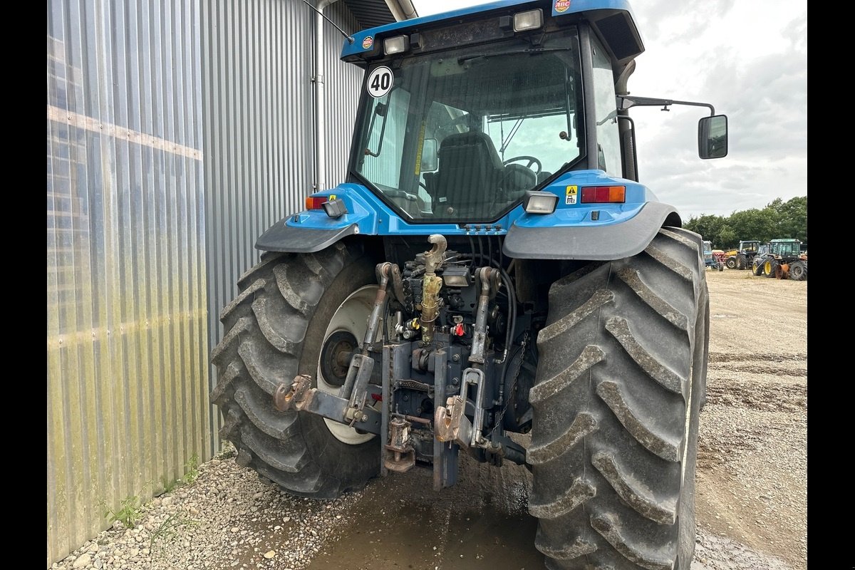 Traktor des Typs New Holland 8770, Gebrauchtmaschine in Viborg (Bild 8)