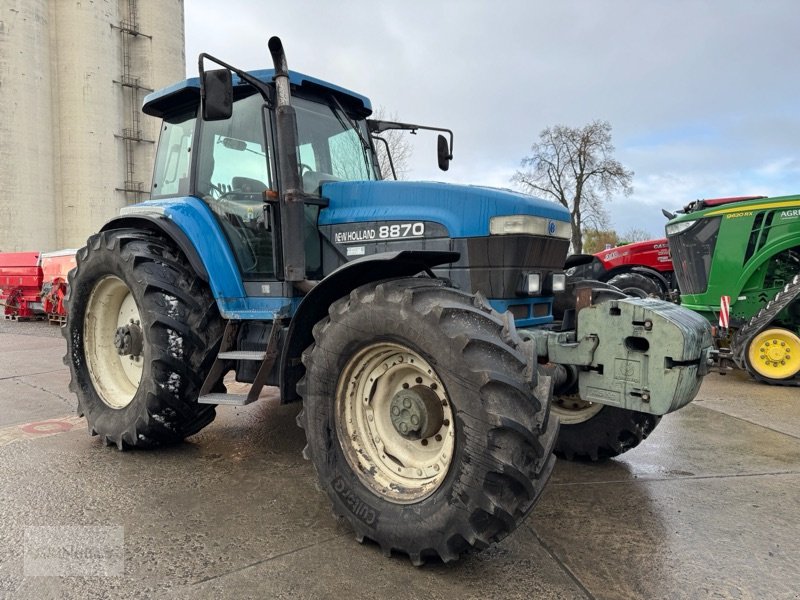 Traktor van het type New Holland 8870 Ford, Gebrauchtmaschine in Prenzlau (Foto 1)