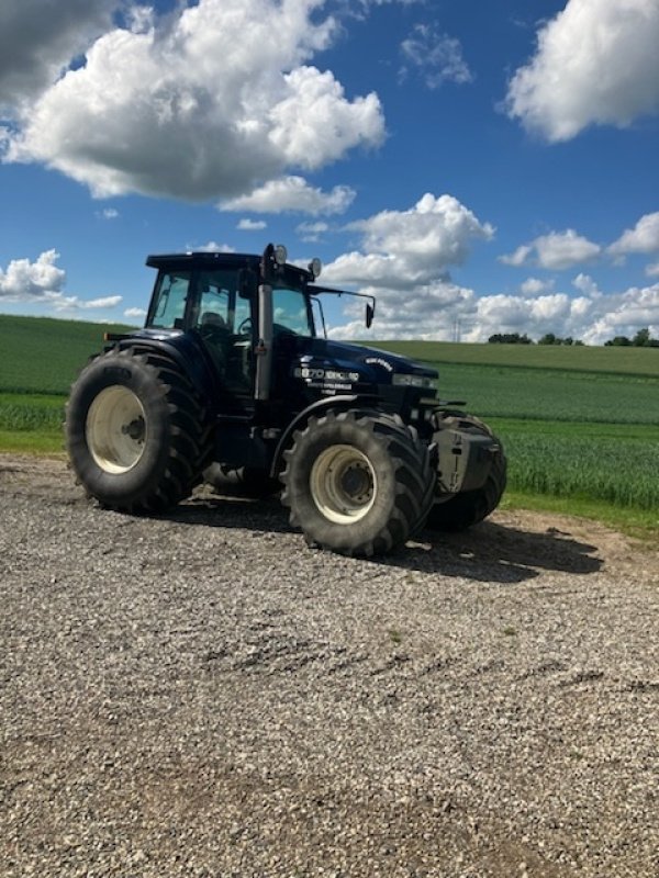 Traktor of the type New Holland 8870, Gebrauchtmaschine in Hadsten (Picture 2)