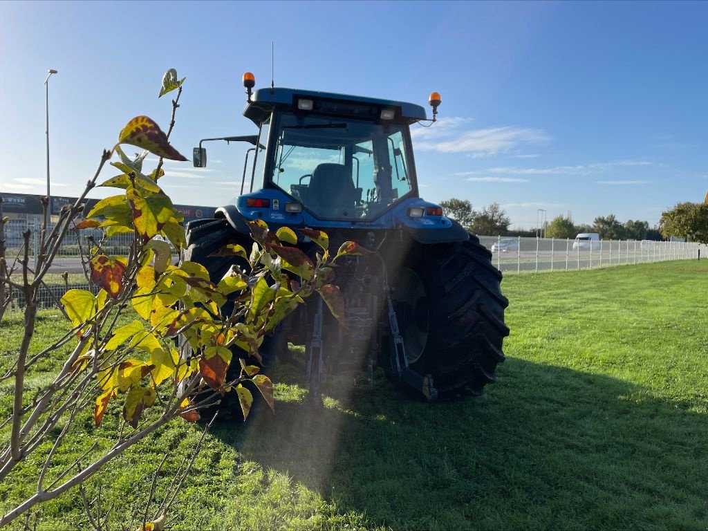 Traktor van het type New Holland 8970, Gebrauchtmaschine in Montauban (Foto 8)