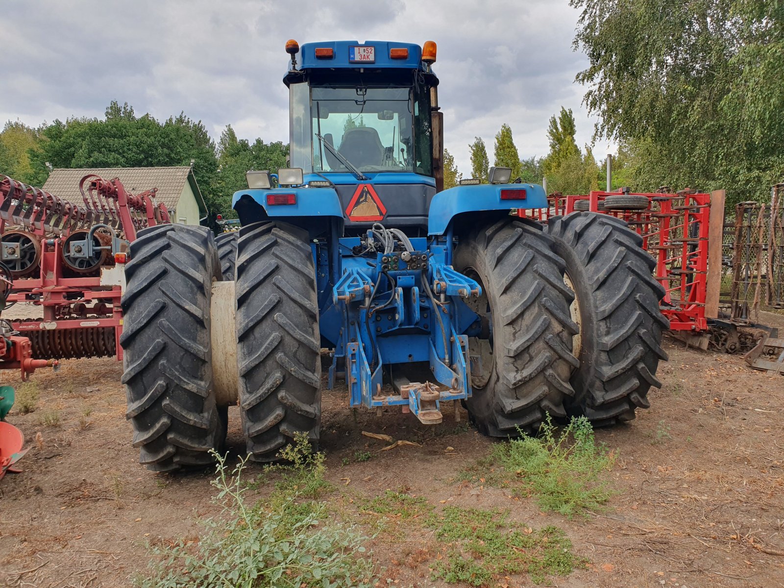 Traktor des Typs New Holland 9282, Gebrauchtmaschine in Jánoshalma (Bild 2)