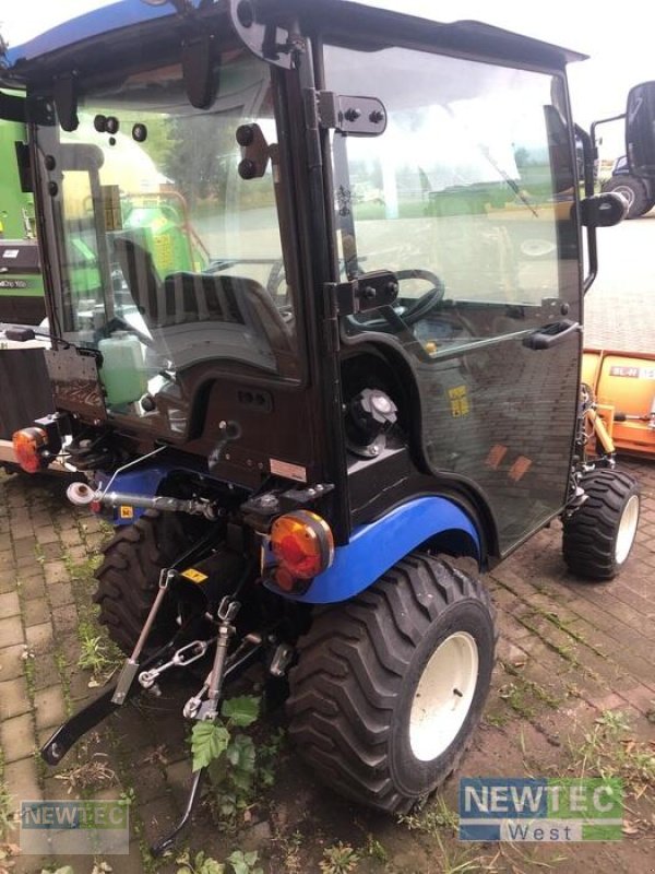 Traktor a típus New Holland BOOMER 25 COMPACT, Neumaschine ekkor: Coppenbrügge (Kép 4)