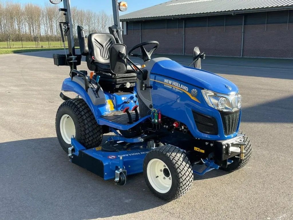 Traktor of the type New Holland Boomer 25 compact, Gebrauchtmaschine in BENNEKOM (Picture 5)