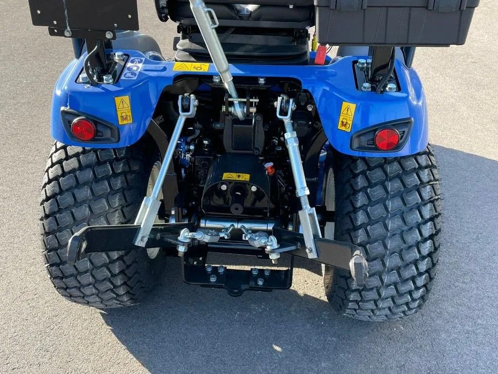 Traktor of the type New Holland Boomer 25 compact, Gebrauchtmaschine in BENNEKOM (Picture 8)