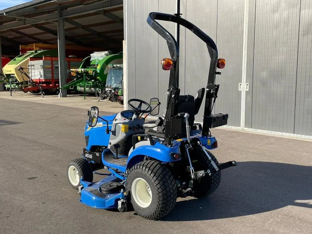 Traktor typu New Holland Boomer 25 compact, Gebrauchtmaschine w BENNEKOM (Zdjęcie 3)