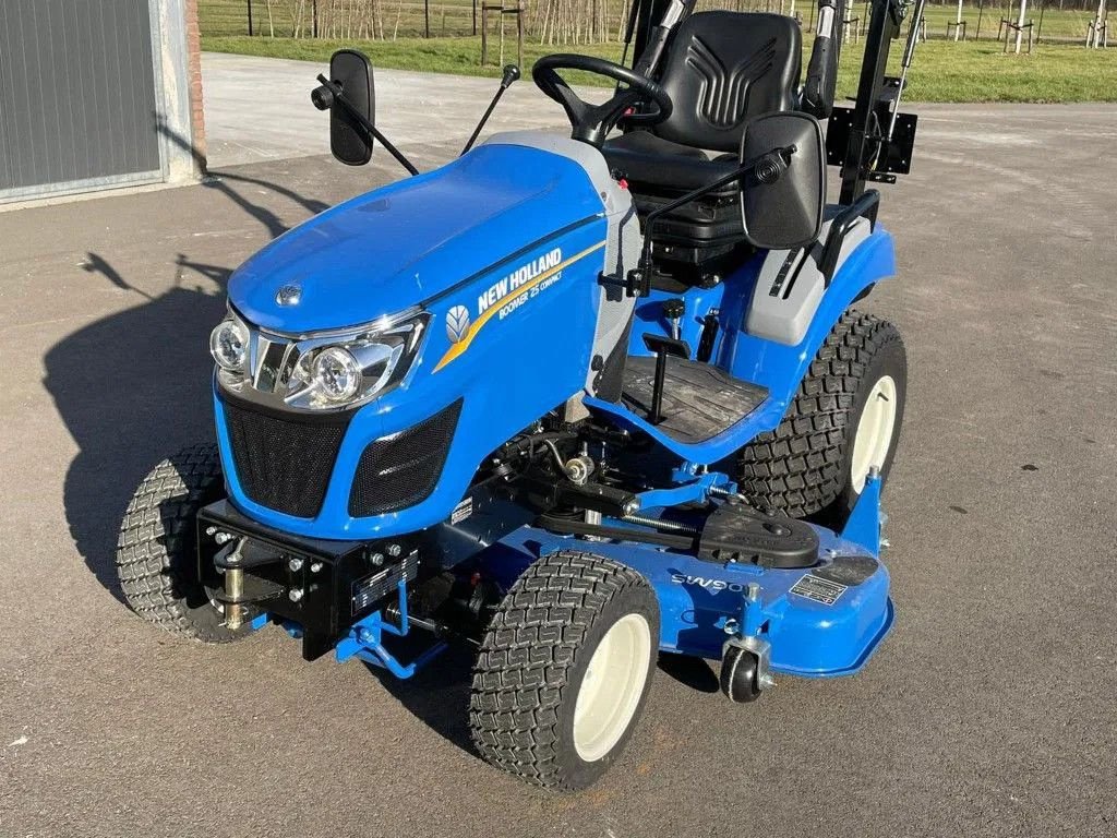 Traktor van het type New Holland Boomer 25 compact, Gebrauchtmaschine in BENNEKOM (Foto 2)