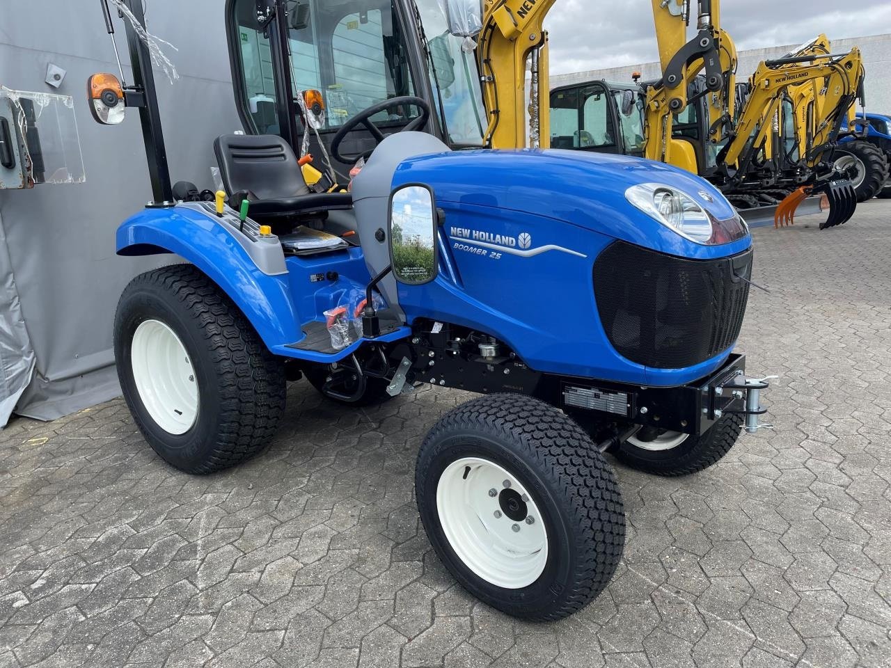 Traktor a típus New Holland BOOMER 25 ROPS ST. V, Gebrauchtmaschine ekkor: Hadsten (Kép 1)