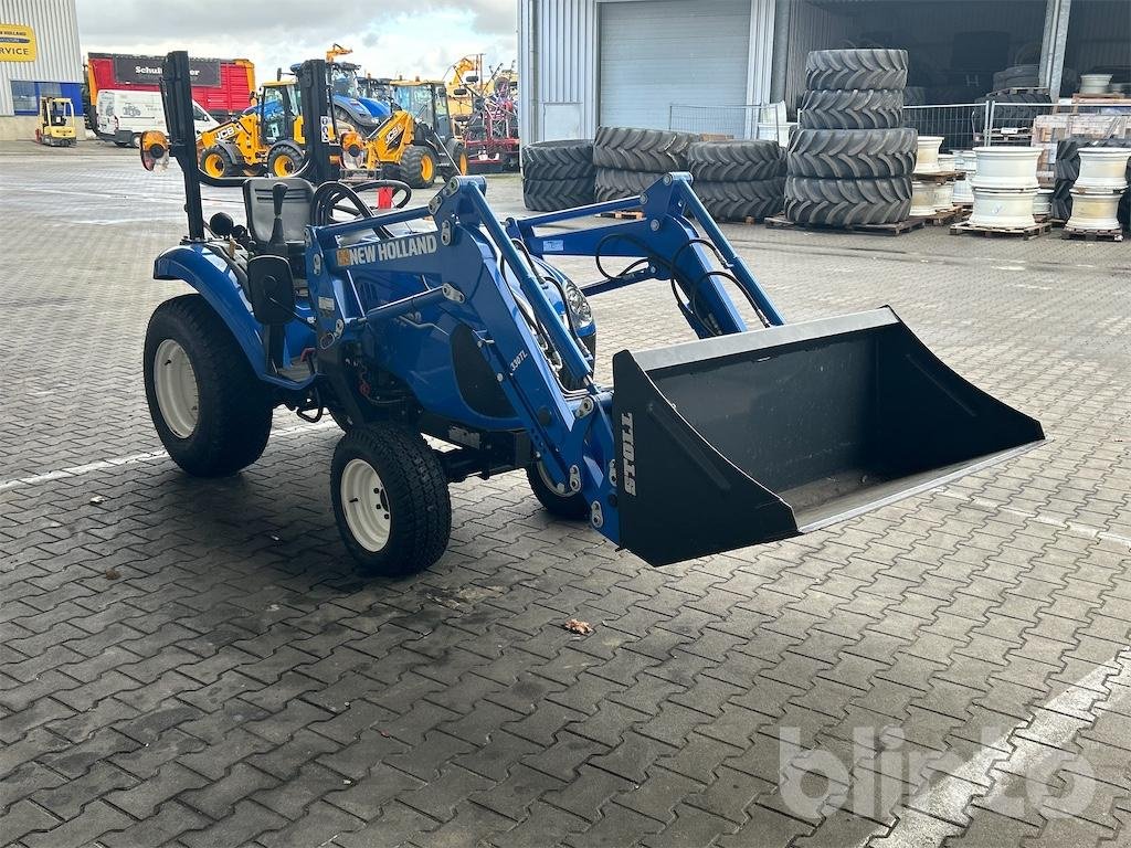 Traktor typu New Holland Boomer 25, Gebrauchtmaschine v Düsseldorf (Obrázek 2)