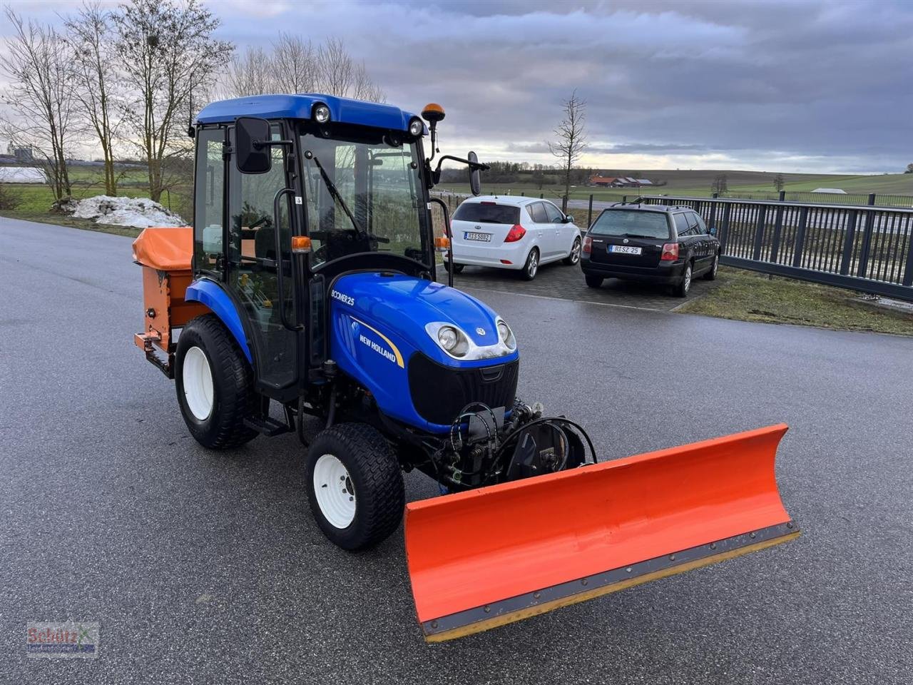 Traktor of the type New Holland Boomer 25, Gebrauchtmaschine in Schierling (Picture 4)