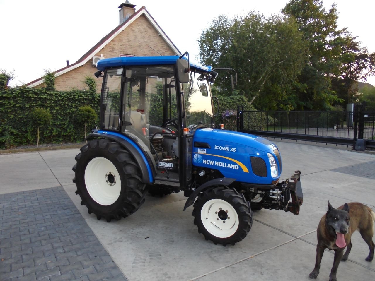 Traktor van het type New Holland boomer 35, Gebrauchtmaschine in Hedel (Foto 2)