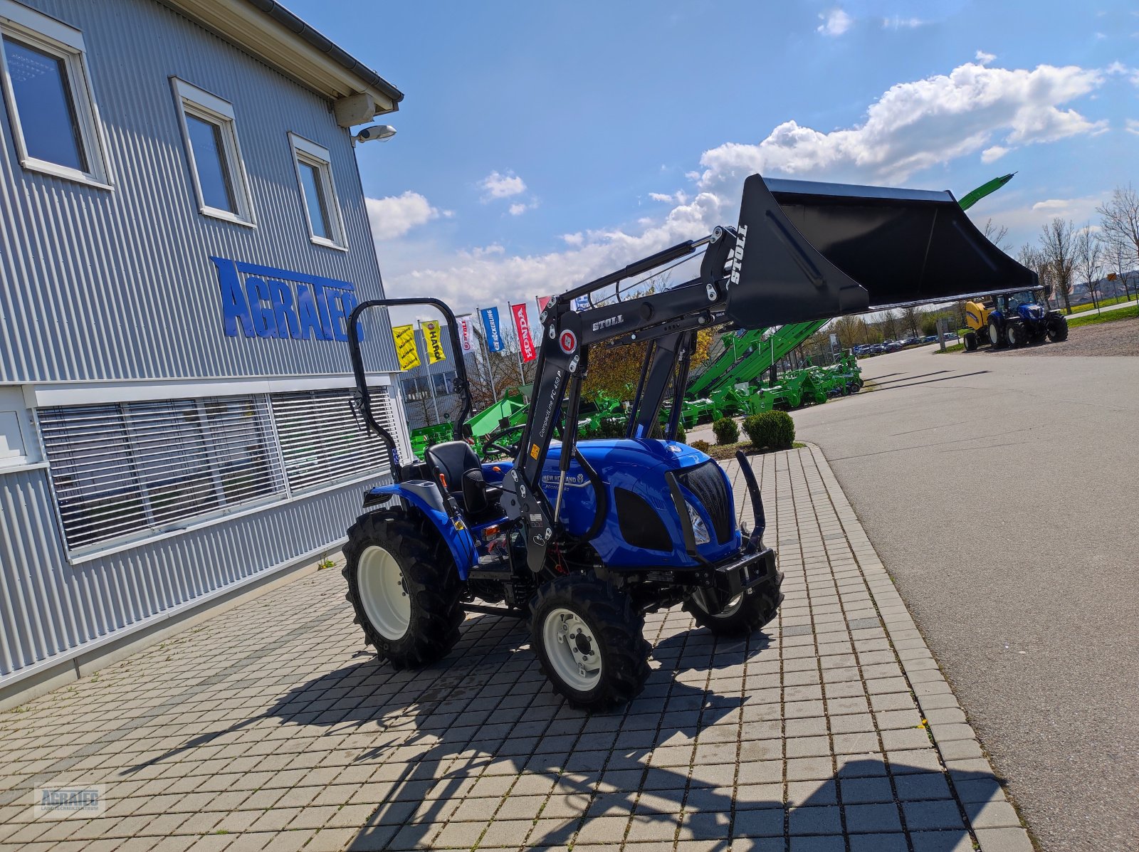 Traktor типа New Holland Boomer 50 HST, Neumaschine в Salching bei Straubing (Фотография 4)