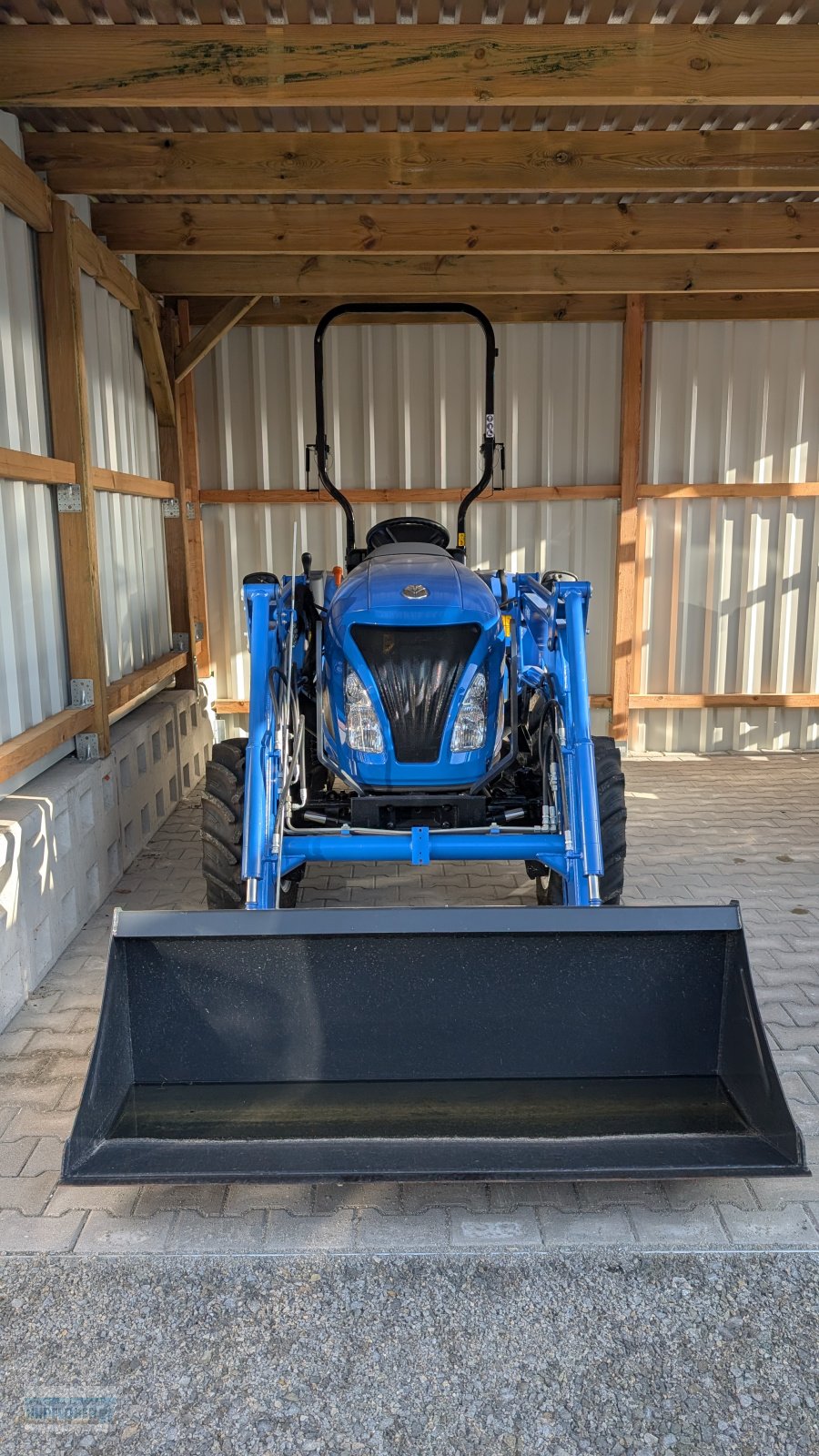 Traktor of the type New Holland Boomer 50 HST, Neumaschine in Vilshofen (Picture 3)