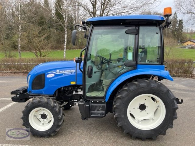 Traktor of the type New Holland Boomer 50, Neumaschine in Münzkirchen (Picture 12)