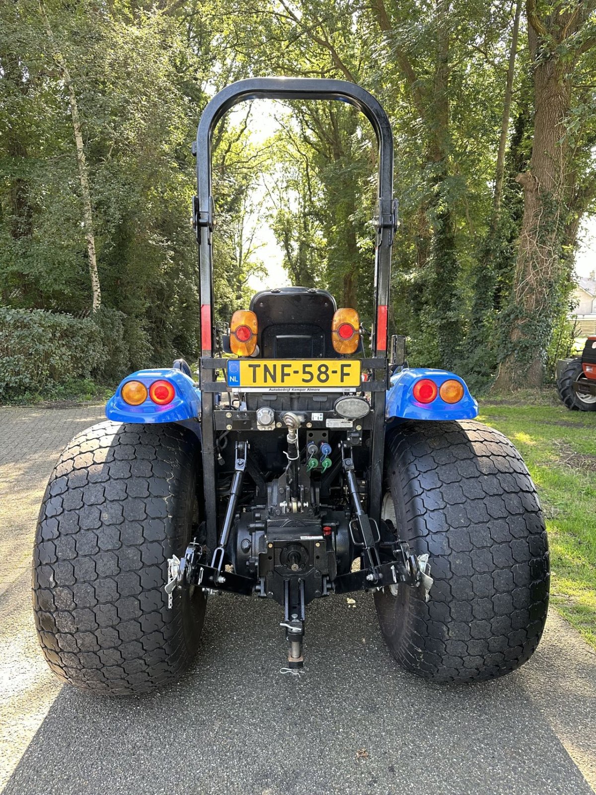 Traktor of the type New Holland Boomer 55, Gebrauchtmaschine in Rossum (Picture 4)