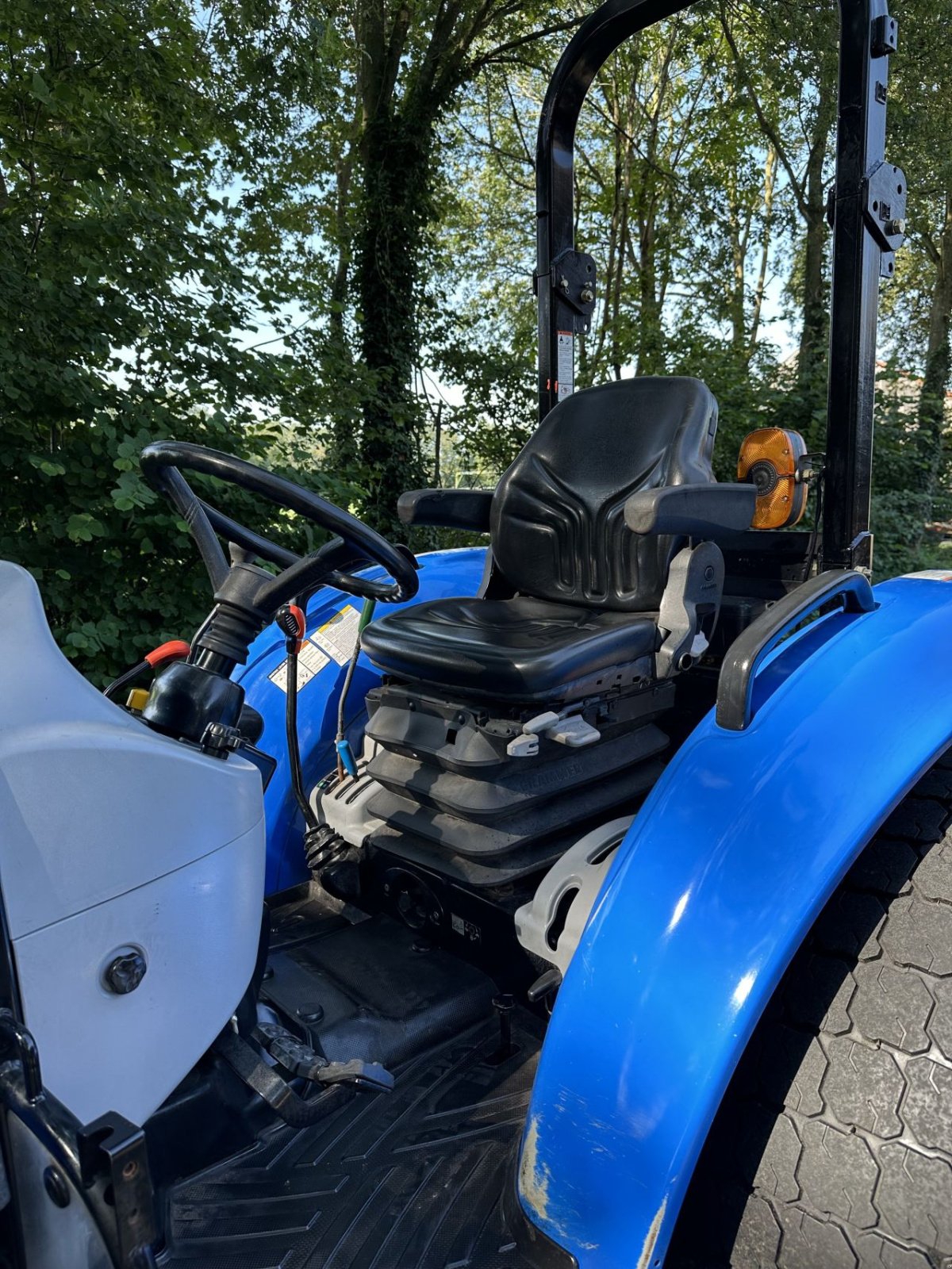 Traktor des Typs New Holland Boomer 55, Gebrauchtmaschine in Rossum (Bild 7)