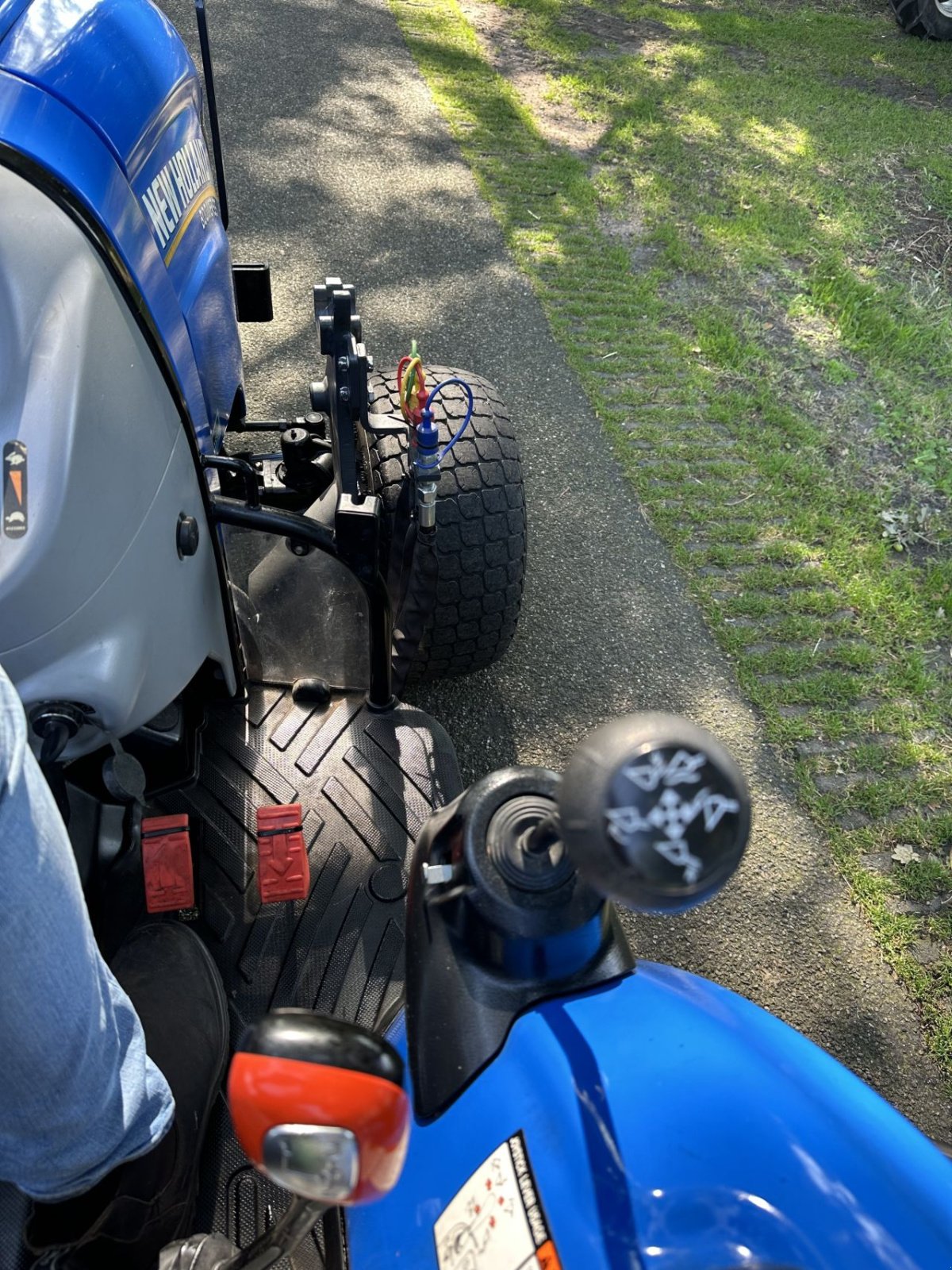 Traktor of the type New Holland Boomer 55, Gebrauchtmaschine in Rossum (Picture 10)