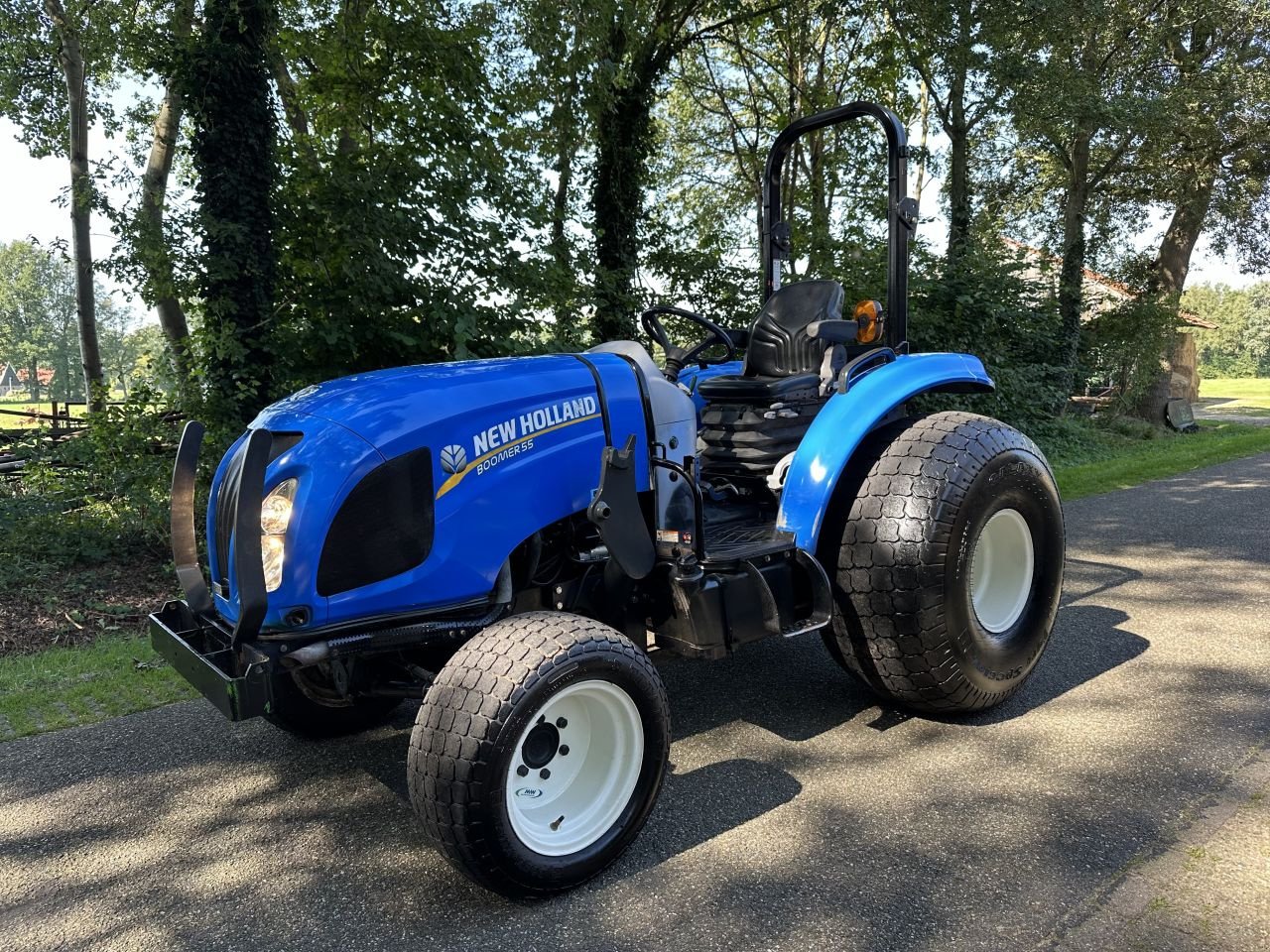 Traktor des Typs New Holland Boomer 55, Gebrauchtmaschine in Rossum (Bild 1)