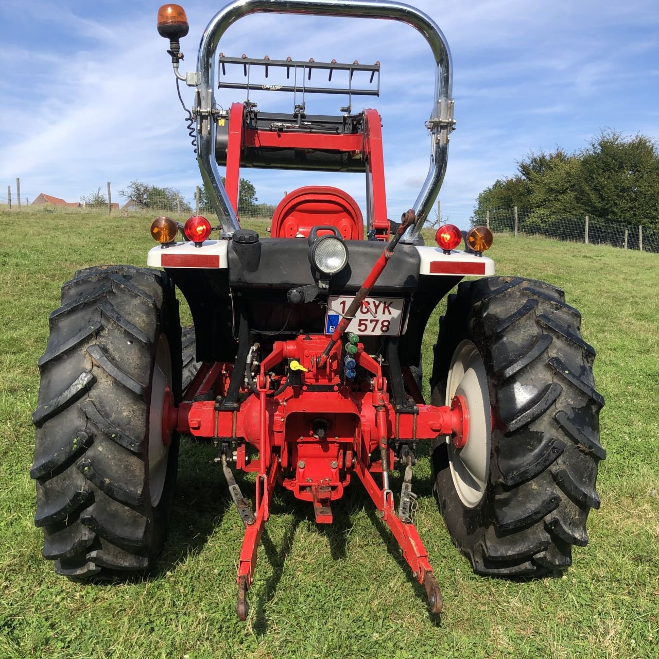 Traktor от тип New Holland Boomer 8N, Gebrauchtmaschine в Destelbergen (Снимка 2)