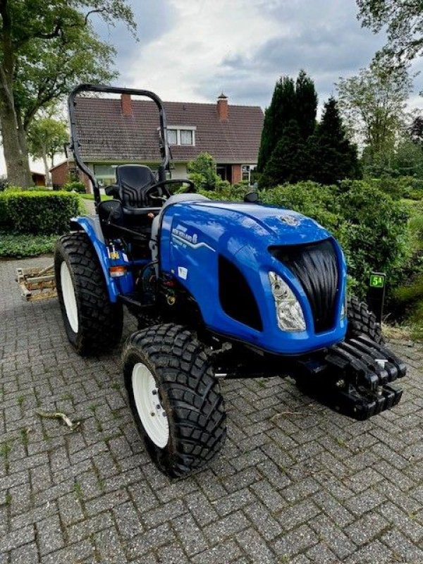 Traktor Türe ait New Holland Boomer Boomer 55 hydro, Gebrauchtmaschine içinde Wierden (resim 4)