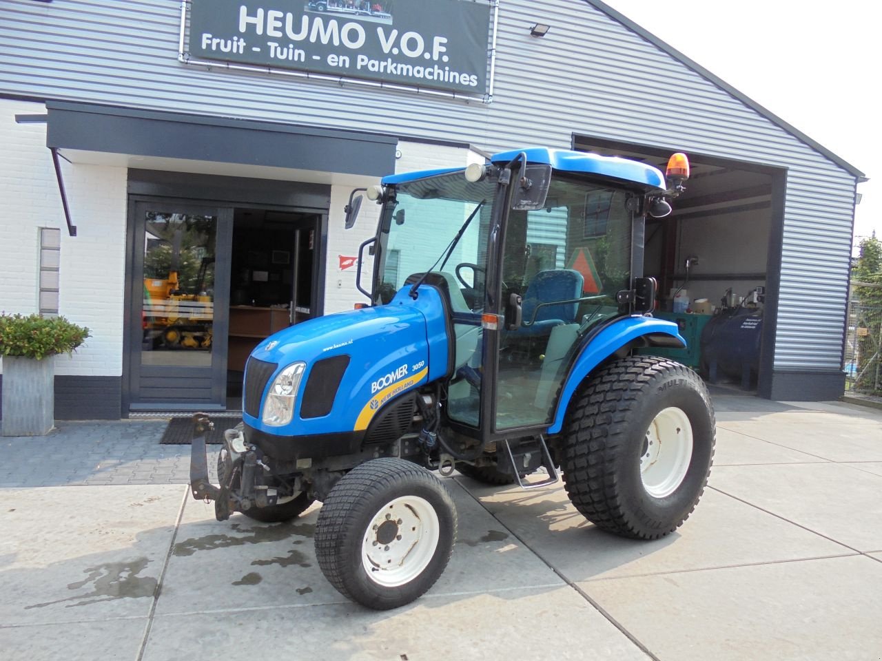 Traktor Türe ait New Holland boomer easy drive 3050, Gebrauchtmaschine içinde Hedel (resim 1)