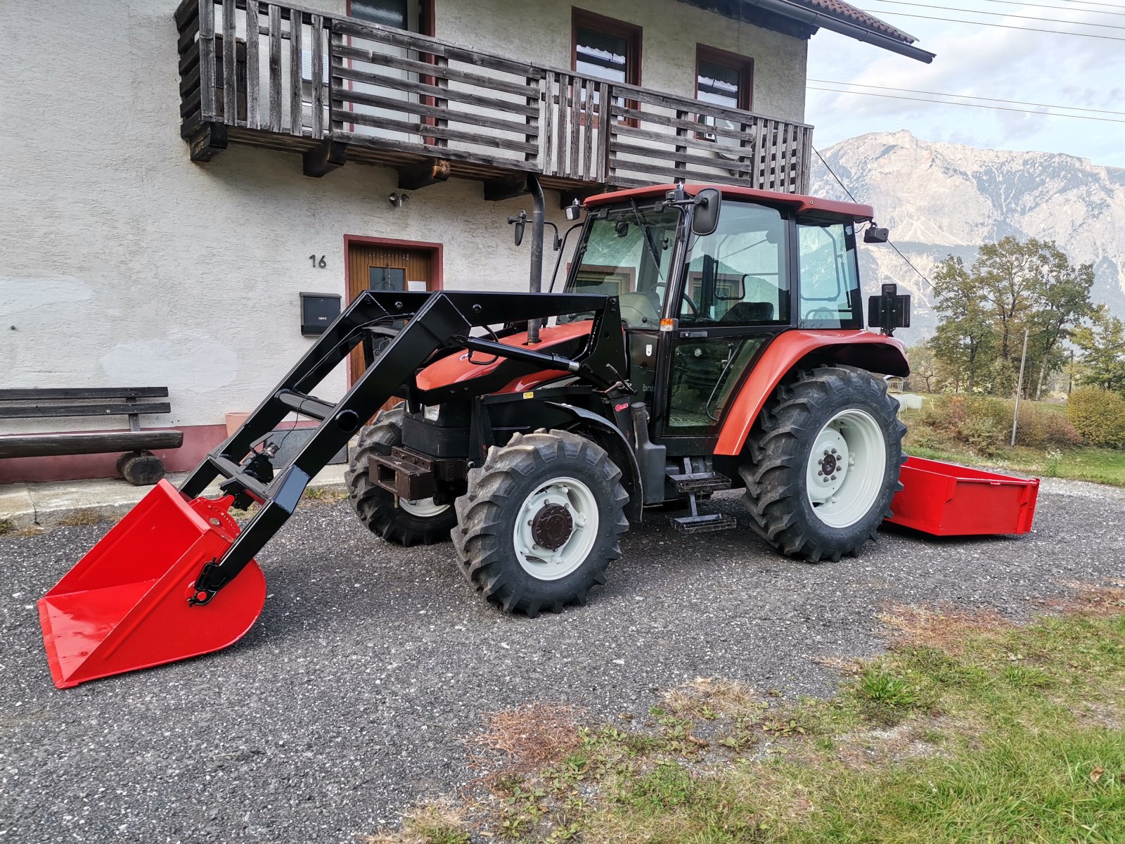 Traktor van het type New Holland L 60, Gebrauchtmaschine in Hohenthurn (Foto 1)