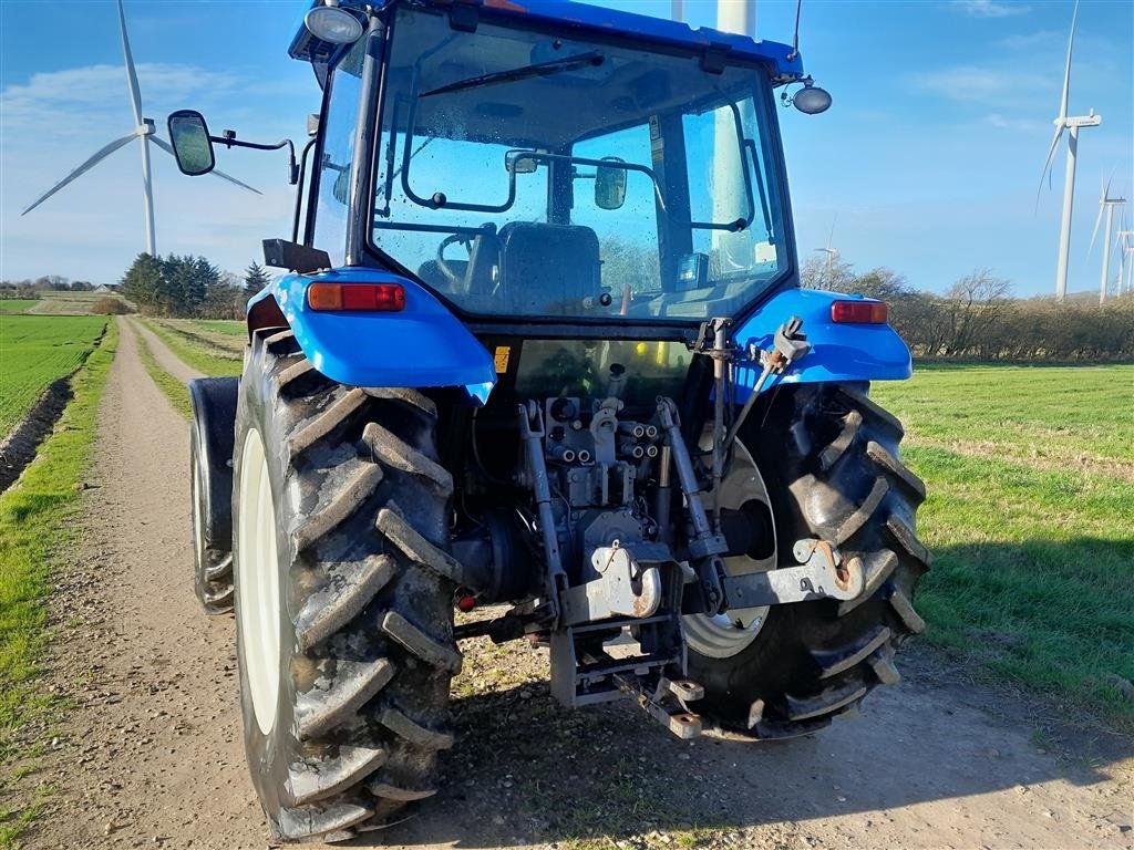 Traktor Türe ait New Holland L 85 DT Bremseventil, få timer, Gebrauchtmaschine içinde Skive (resim 5)