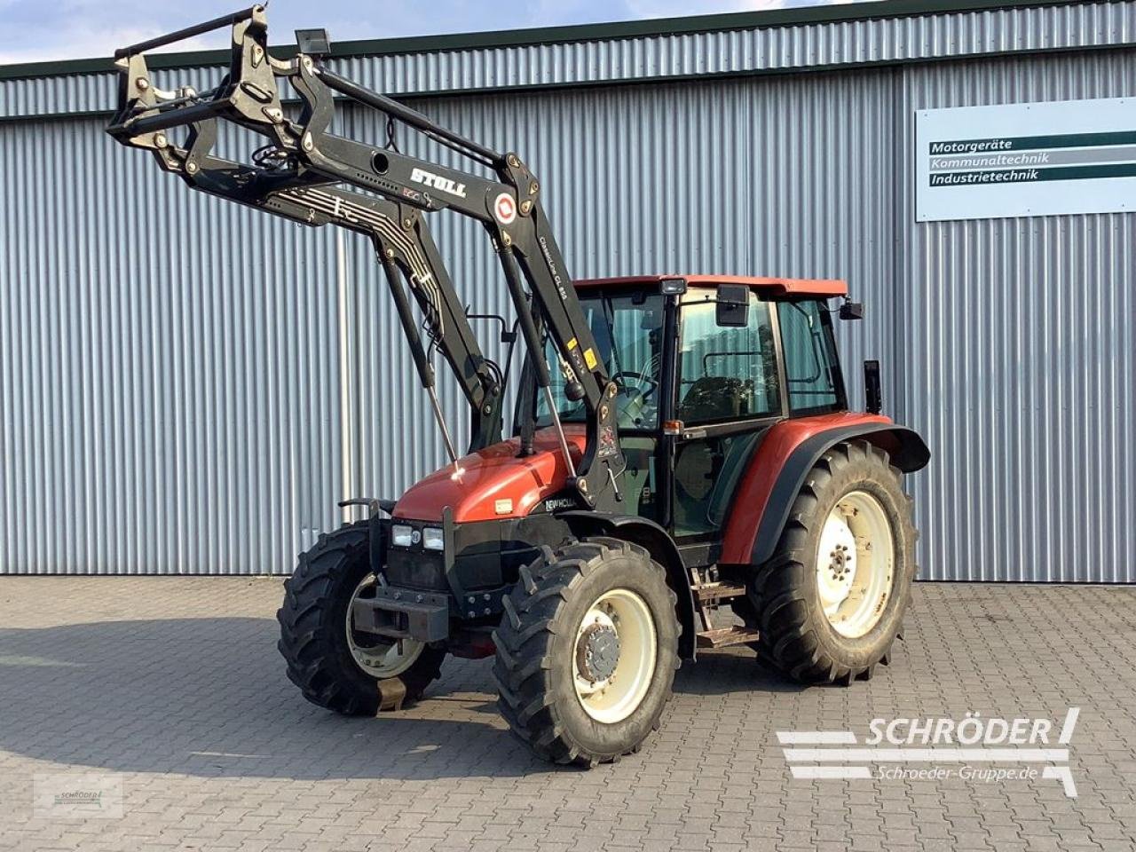 Traktor du type New Holland L 85, Gebrauchtmaschine en Schwarmstedt (Photo 1)