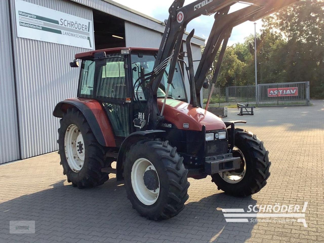 Traktor typu New Holland L 85, Gebrauchtmaschine w Schwarmstedt (Zdjęcie 4)