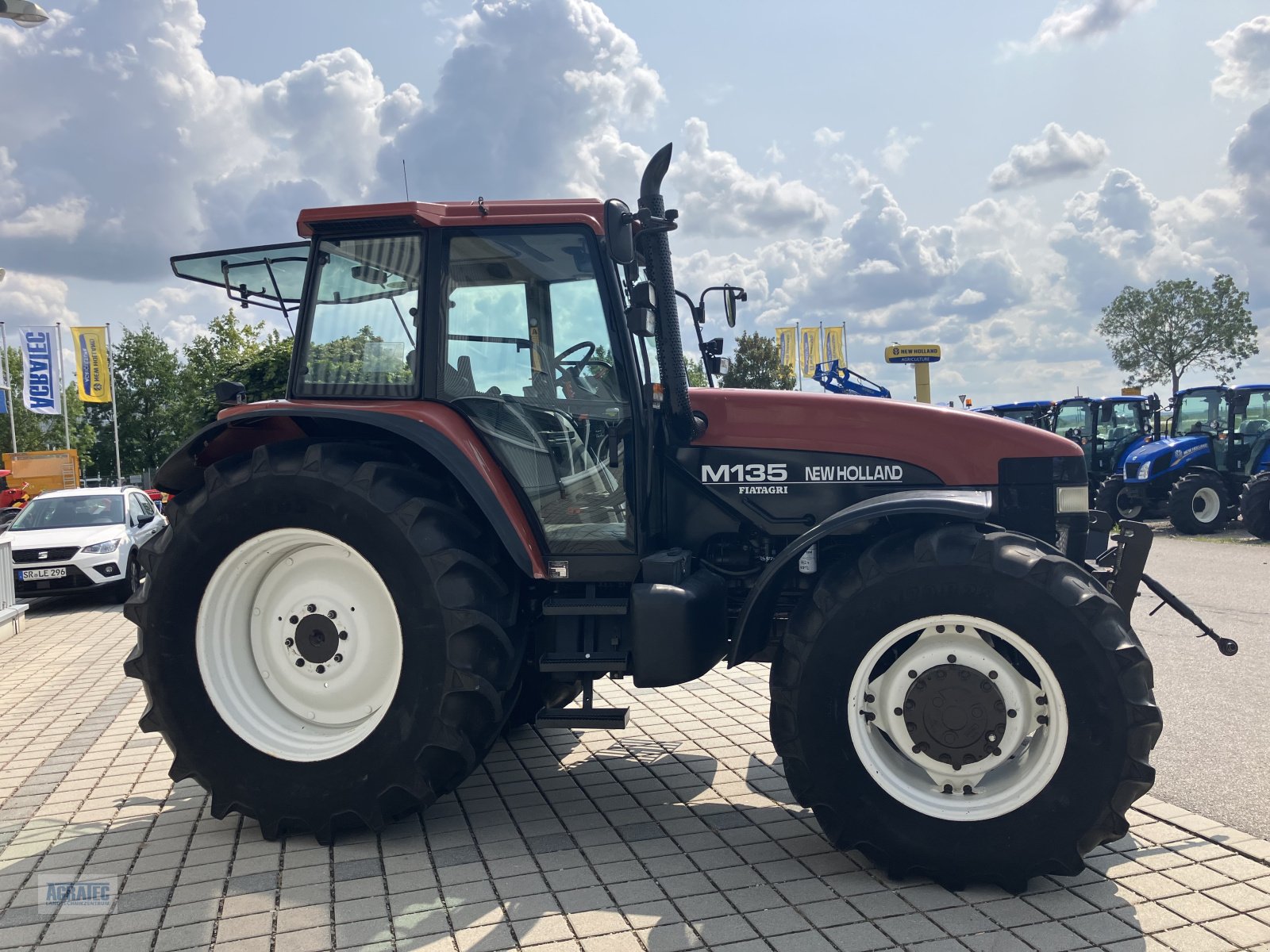 Traktor typu New Holland M 135, Gebrauchtmaschine w Salching bei Straubing (Zdjęcie 8)