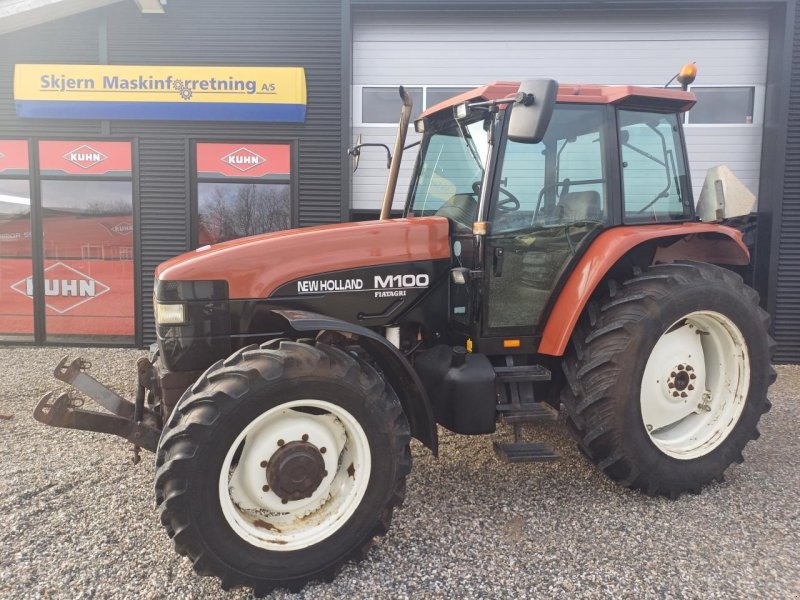 Traktor of the type New Holland M100, Gebrauchtmaschine in Skjern (Picture 1)