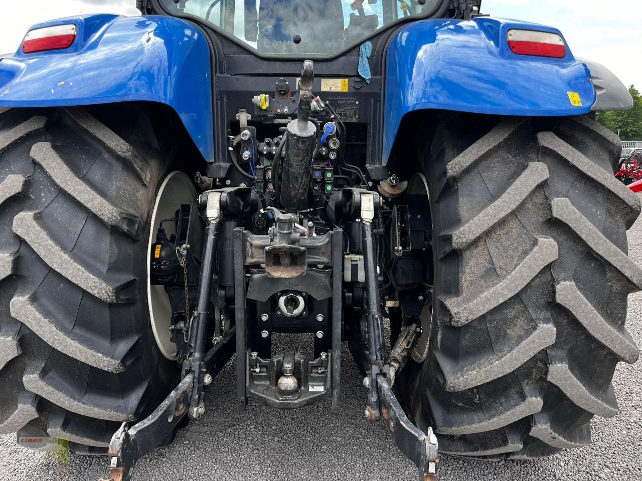 Traktor of the type New Holland NEW HOLLAND T 7.245 POWER COMMAND, nur 2.921 h. !, Gebrauchtmaschine in Westerstede (Picture 8)