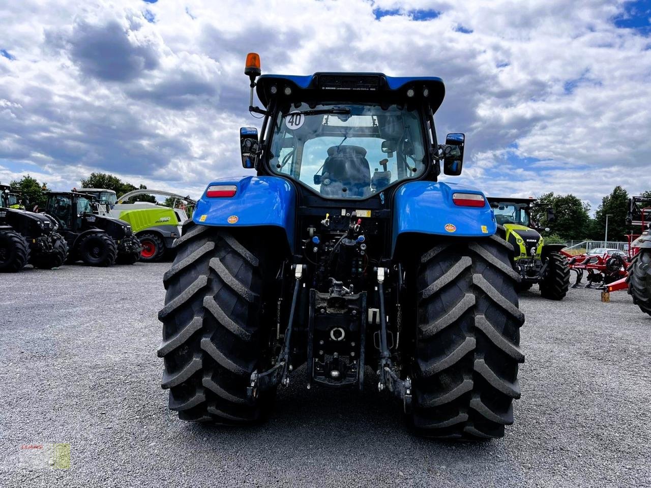 Traktor Türe ait New Holland NEW HOLLAND T 7.245 POWER COMMAND, nur 3.320 h. !, Gebrauchtmaschine içinde Westerstede (resim 4)