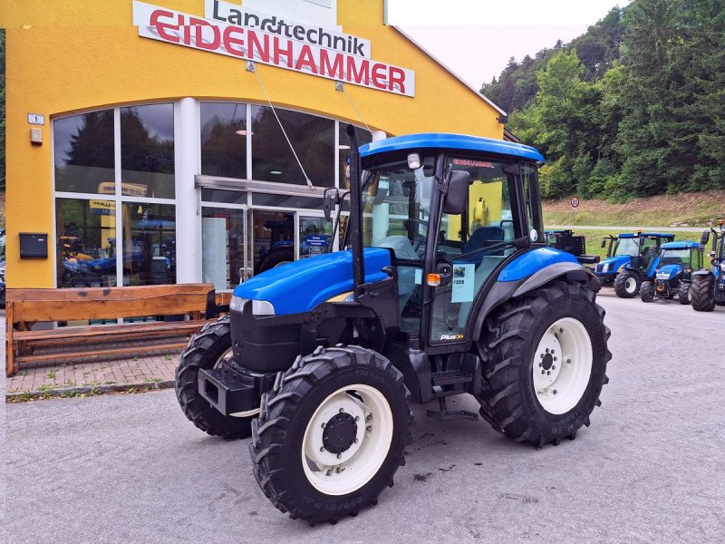 Traktor of the type New Holland New Holland TD 70 D, Gebrauchtmaschine in Burgkirchen