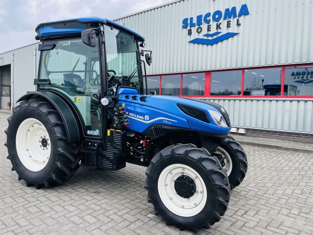 Traktor от тип New Holland NH T4.110F Generation Blue Cab, Gebrauchtmaschine в BOEKEL (Снимка 2)