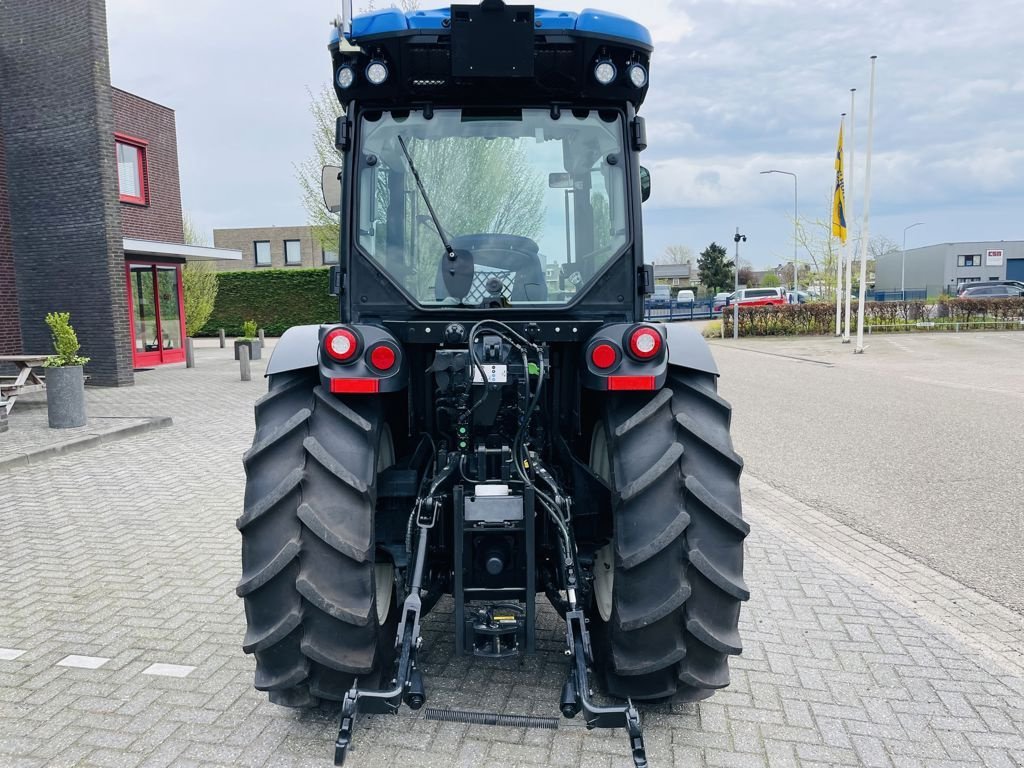 Traktor Türe ait New Holland NH T4.110F Generation Blue Cab, Gebrauchtmaschine içinde BOEKEL (resim 4)