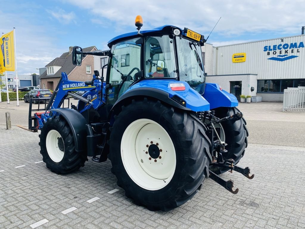 Traktor del tipo New Holland NH T5.115 + STOLL 740TL voorlader, Gebrauchtmaschine en BOEKEL (Imagen 7)