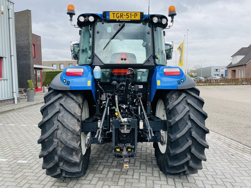 Traktor of the type New Holland NH T5.95 DC, Gebrauchtmaschine in BOEKEL (Picture 2)