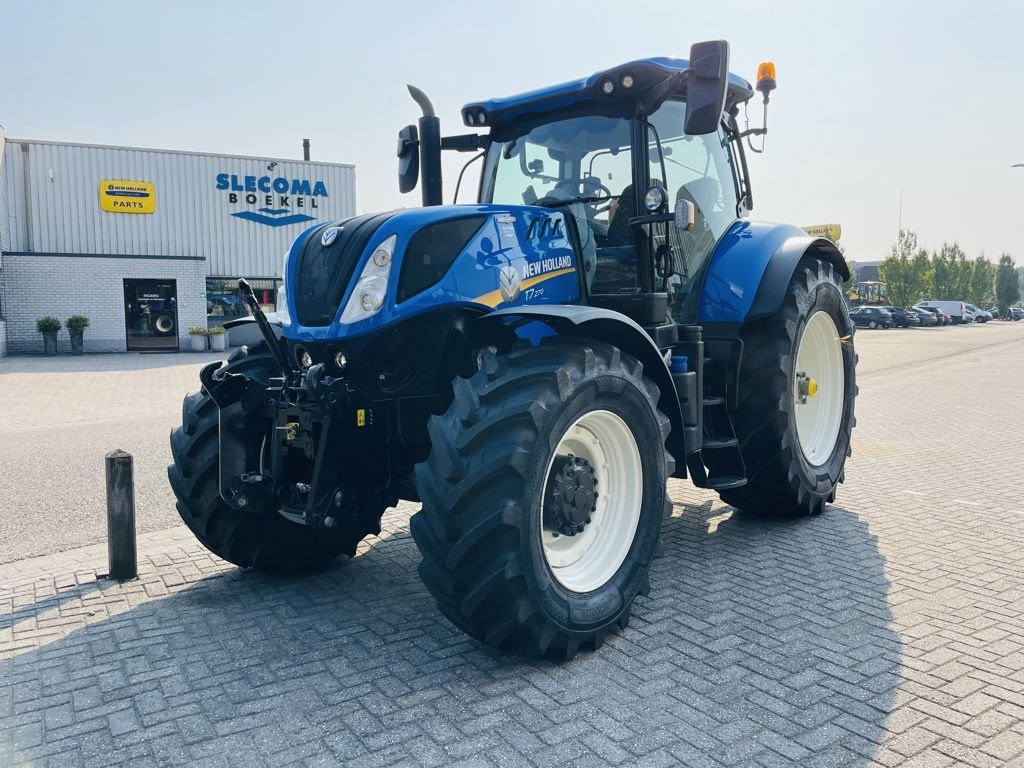 Traktor of the type New Holland NH T7.270 AC Stage V, Gebrauchtmaschine in BOEKEL (Picture 1)