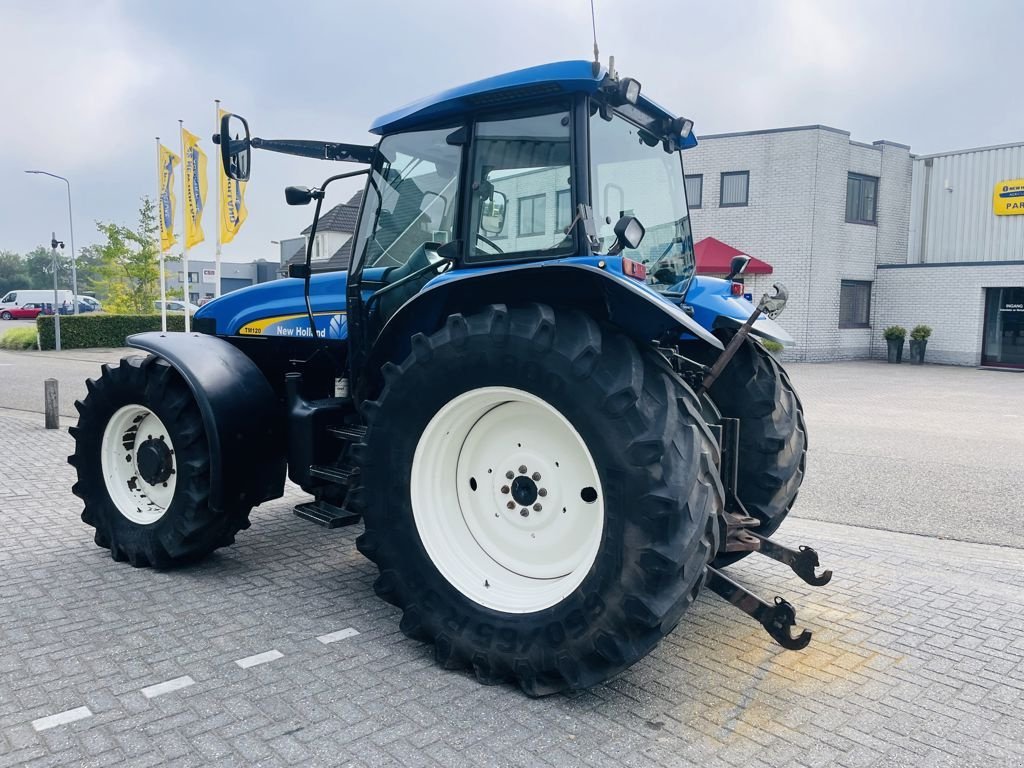 Traktor des Typs New Holland NH TM120 Fronthef, Gebrauchtmaschine in BOEKEL (Bild 5)