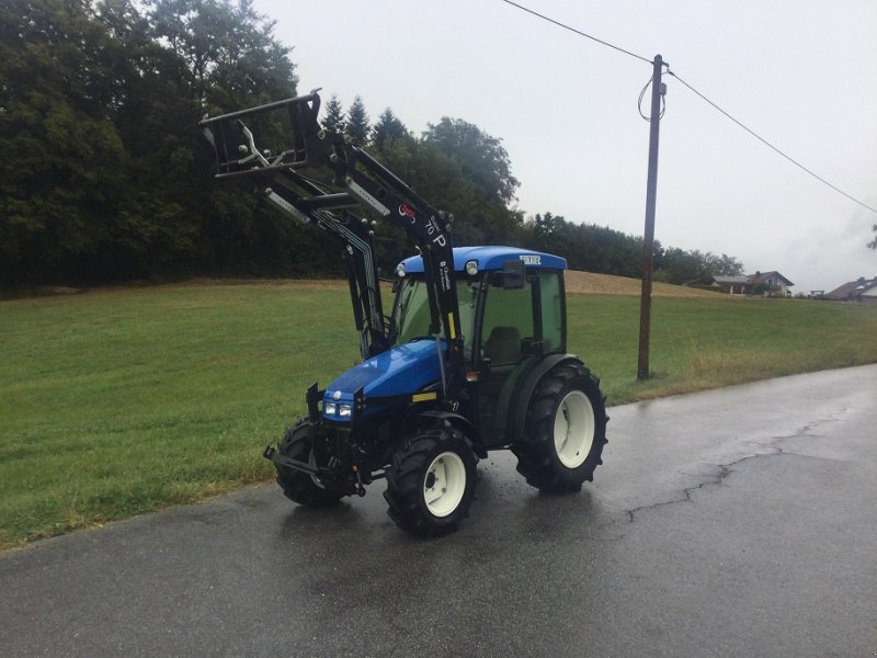 Traktor des Typs New Holland T 3030, Gebrauchtmaschine in Fürsteneck