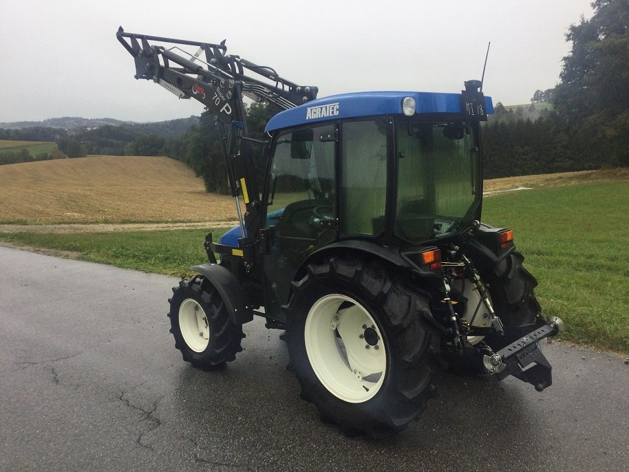 Traktor от тип New Holland T 3030, Gebrauchtmaschine в Fürsteneck (Снимка 10)