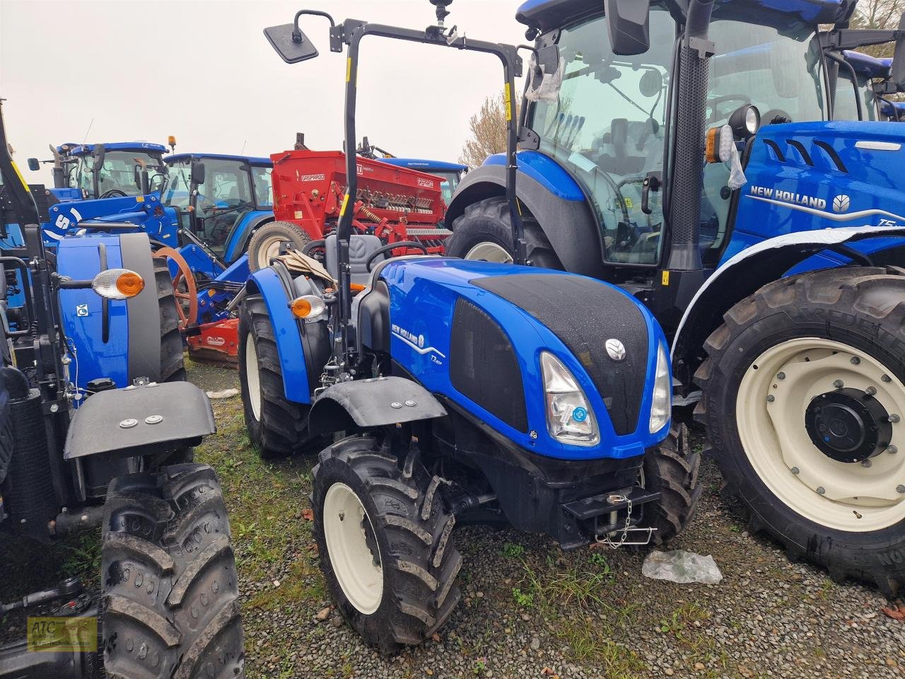 Traktor van het type New Holland T 3.60F STAGE V, Neumaschine in Groß-Gerau (Foto 1)