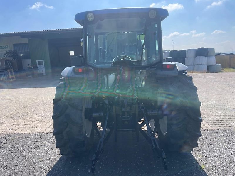 Traktor of the type New Holland T 4030 mit Frontlader, Gebrauchtmaschine in Steinau  (Picture 5)