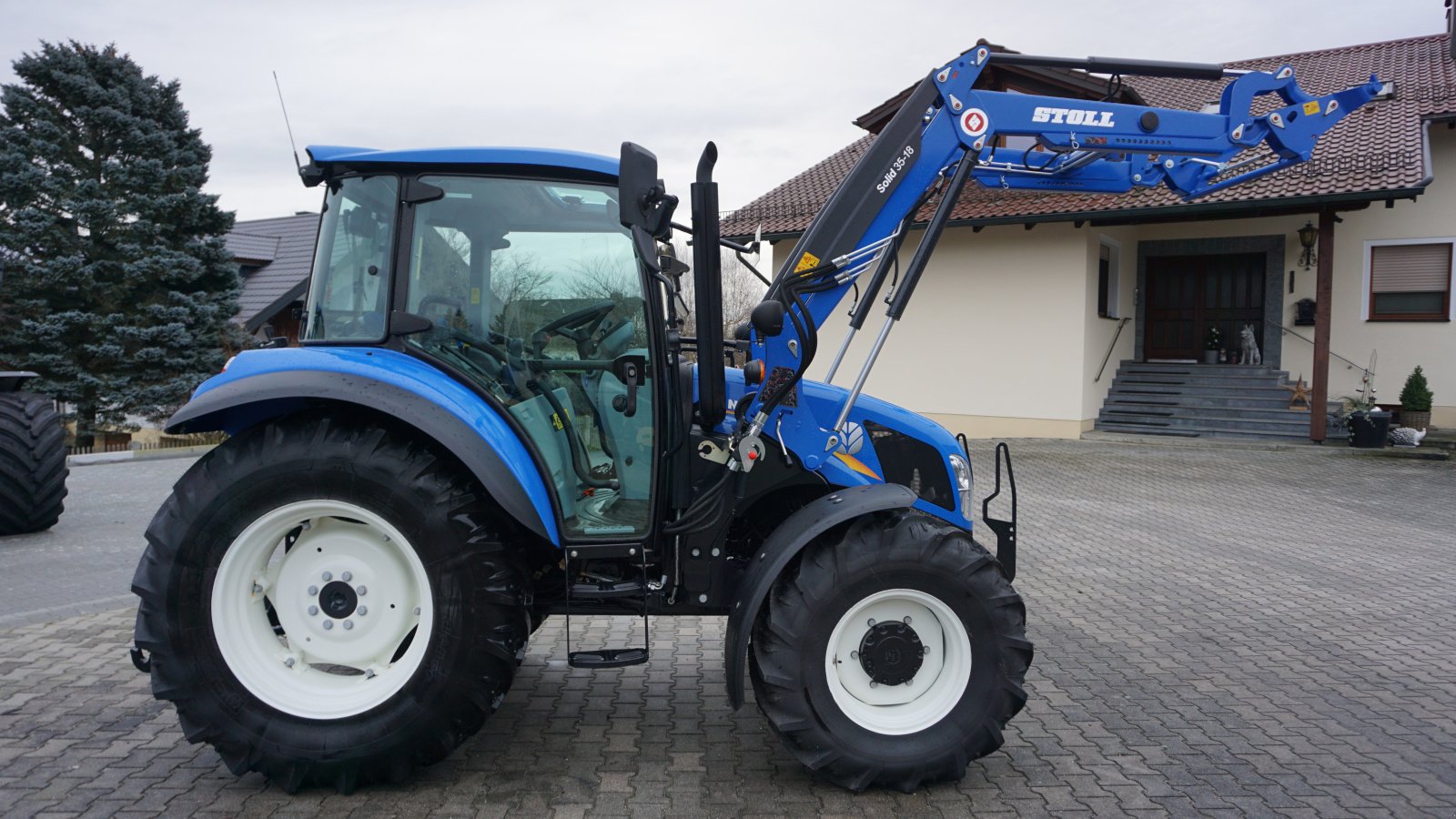 Traktor του τύπου New Holland T 4.55 inkl. STOLL Frontlader, Neumaschine σε Rötz (Φωτογραφία 4)