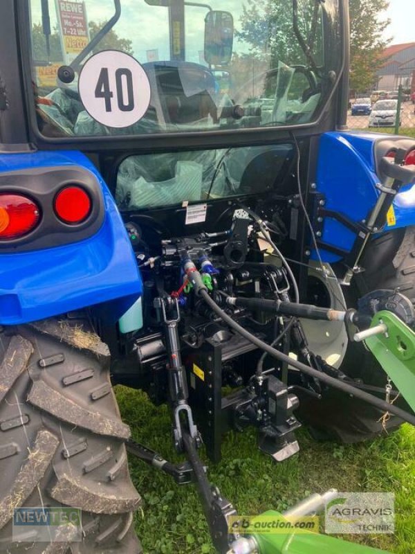 Traktor des Typs New Holland T 4.55 S, Gebrauchtmaschine in Harsum (Bild 3)