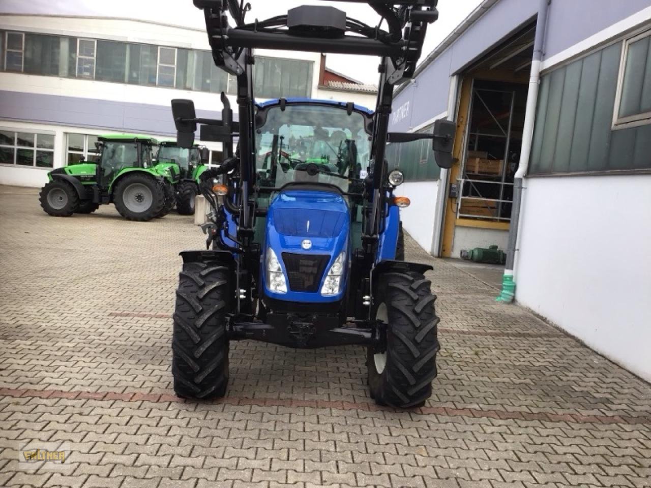 Traktor of the type New Holland T 4.55, Gebrauchtmaschine in Büchlberg (Picture 6)