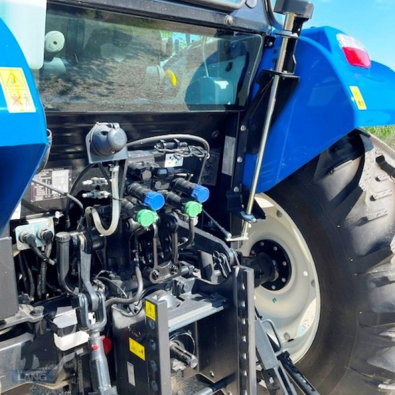 Traktor Türe ait New Holland T 4.55, Neumaschine içinde Rottenburg (resim 7)